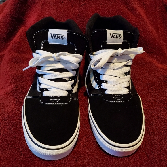 Vans Other - New Vans Mens Ward High Top Sneaker Size 11